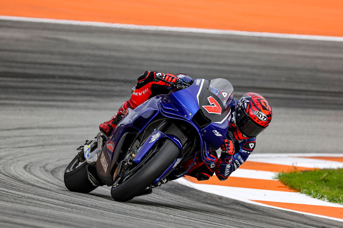 Side profile rendering of a Yamaha MotoGP bike concept built around a compact V4 engine with streamlined fairings